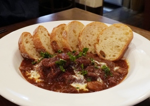 牛すじの赤ワイン煮込み 牛すじの赤ワイン煮込み