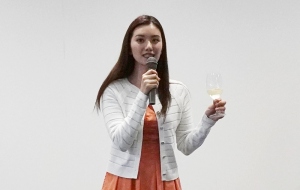  山本かれんさん